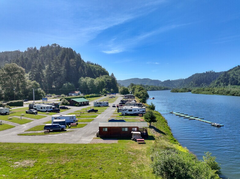 More Photos Of 17581 US Highway 101 N, Klamath Trailer Camper Park For Sale