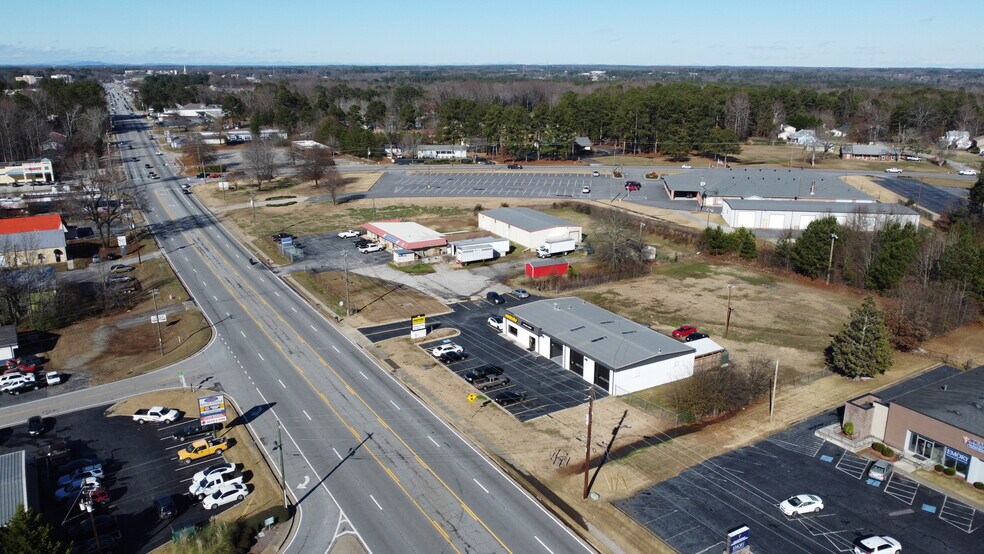 More Photos Of 686 Grayson Hwy, Lawrenceville Auto Repair For Lease