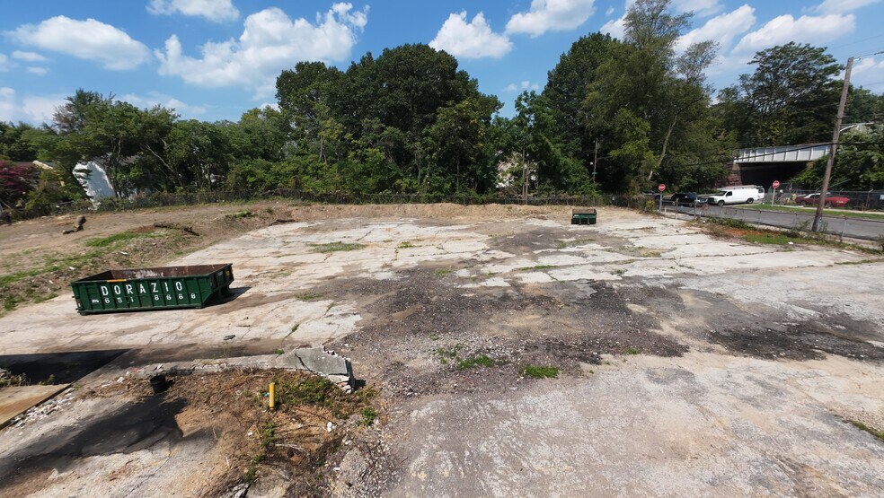 More Photos Of 355 E Price St, Philadelphia Land For Lease