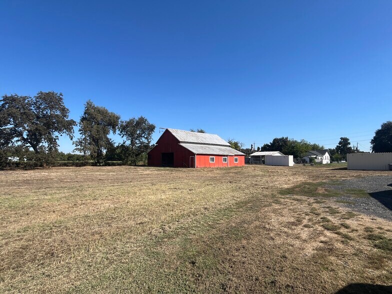 More Photos Of 1264 99 Hwy, Gridley Self Storage For Sale