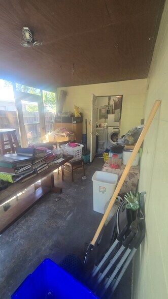 More Photos Of 5835 8th St, Zephyrhills Flex For Sale