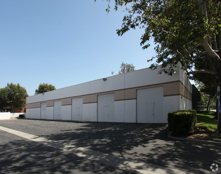 More Photos Of 1701 E Edinger Ave, Santa Ana Warehouse For Lease
