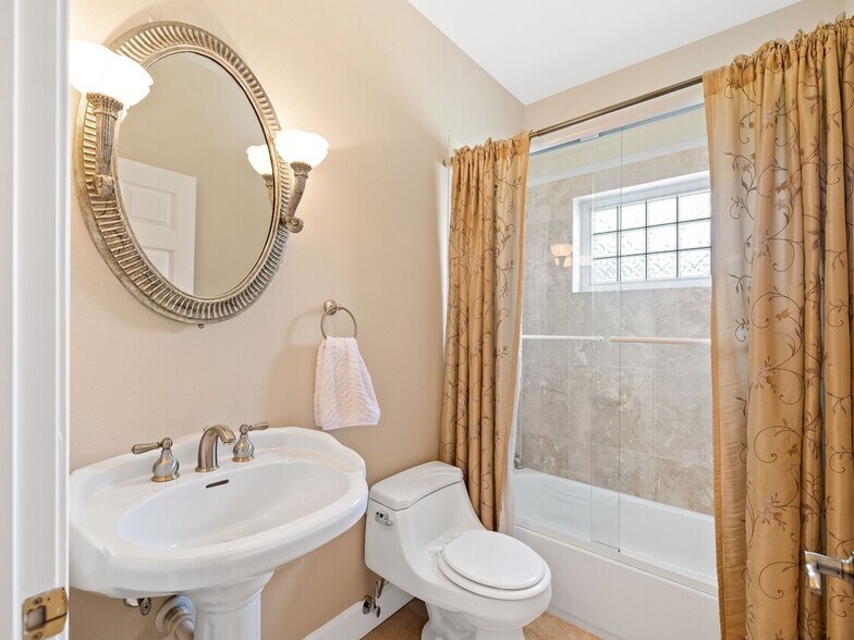 More Photos Of 5676 State Highway 2 W, Defuniak Springs Horse Stables For Sale