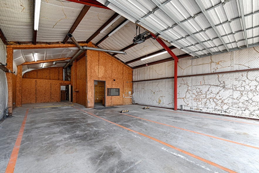 More Photos Of 1250 S State Highway 205, Rockwall Warehouse For Sale