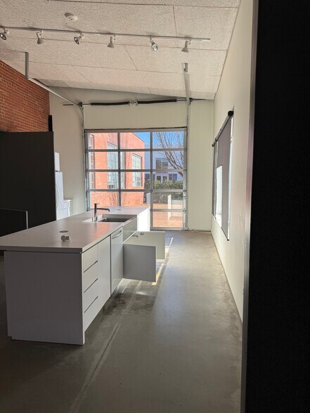 More Photos Of 124 NW 12th St, Oklahoma City Office For Lease