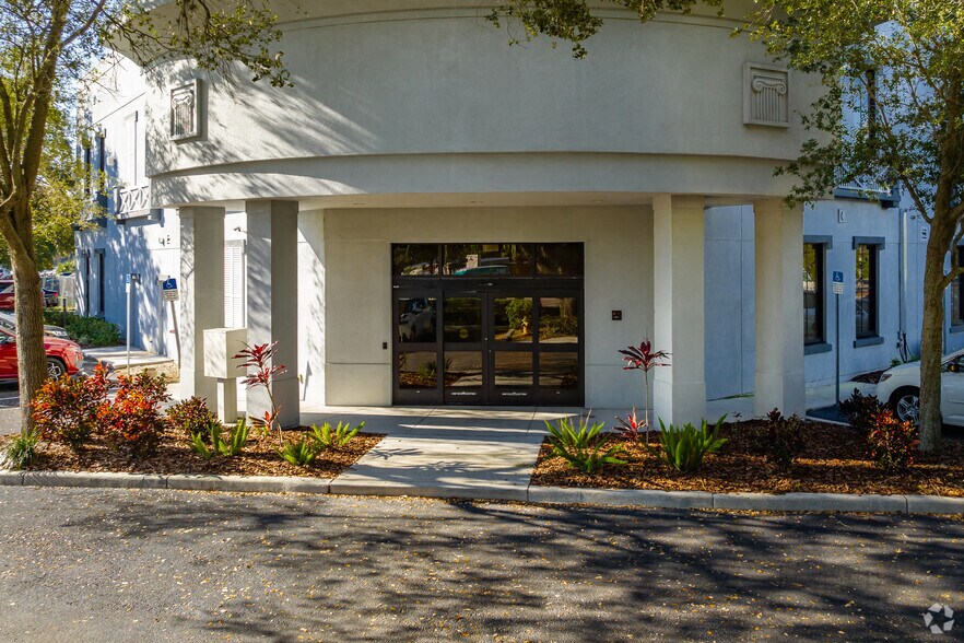 More Photos Of 7701 Little Rd, New Port Richey Medical For Lease