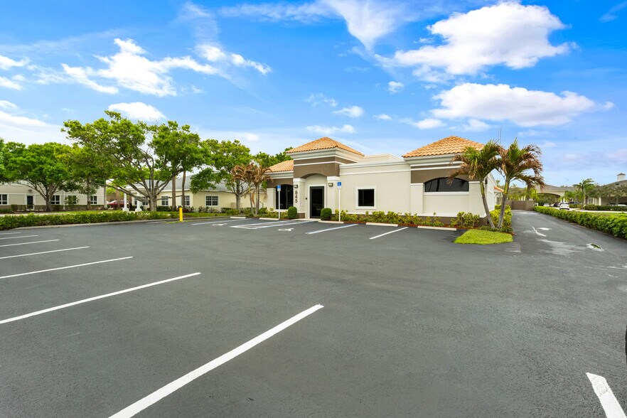 More Photos Of 845 37th Pl, Vero Beach Medical For Lease