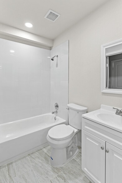 More Photos Of 8330 Carvel Ln, Houston Apartments For Sale