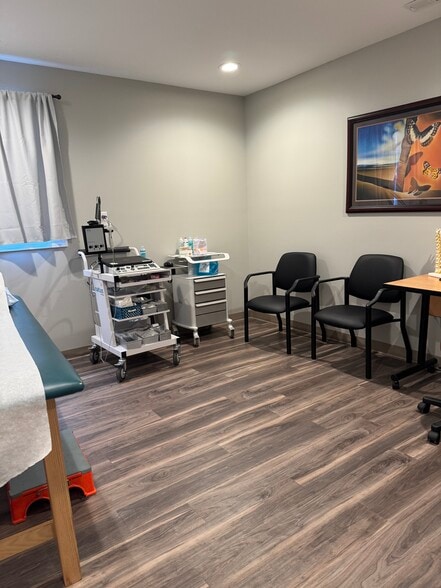 More Photos Of 110 Turner St, Southern Pines Medical For Lease
