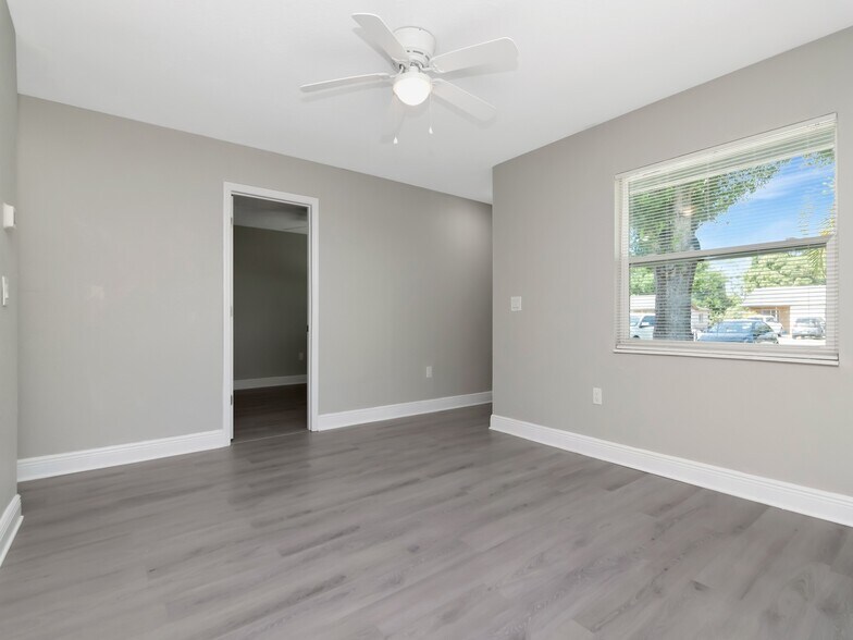 More Photos Of , Bradenton Multifamily For Sale