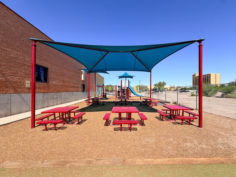 More Photos Of 1905 Mountain Rd NW, Albuquerque Schools For Lease