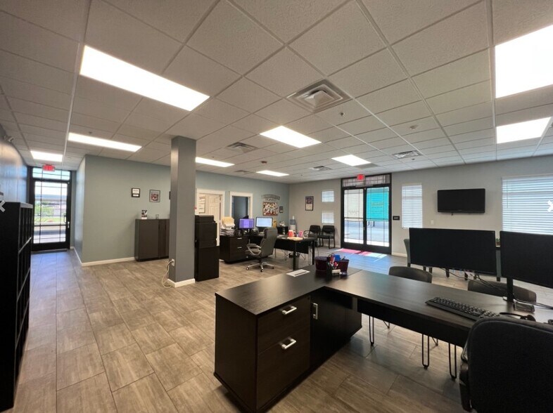 More Photos Of 11851 N 51st Ave, Glendale Medical For Sale