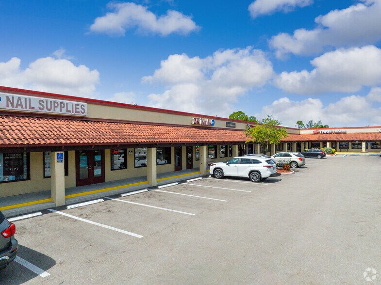 More Photos Of 15250 S US 41/ Tamiami Trl, Fort Myers Unknown For Lease