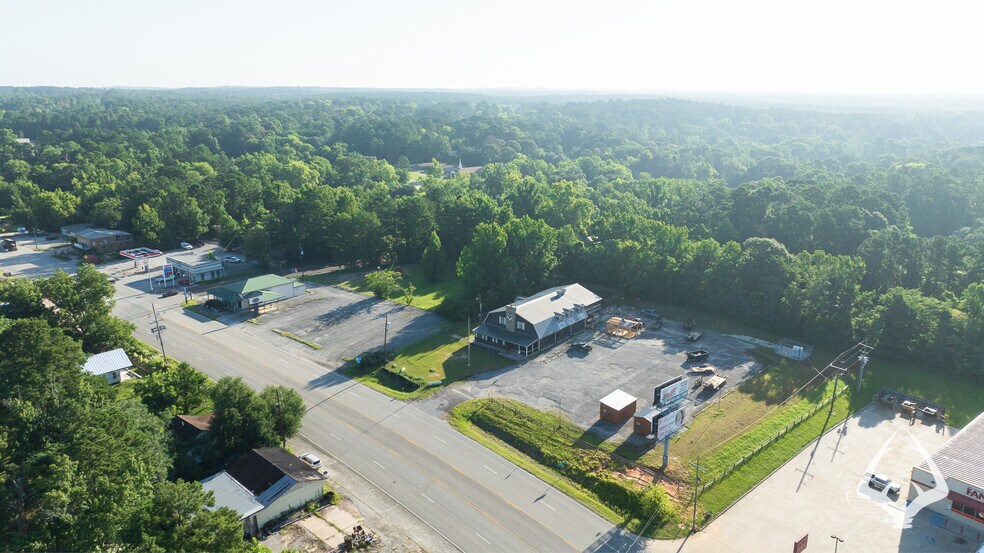 More Photos Of 205 N Wheeler Rd, Colmesneil Office For Sale