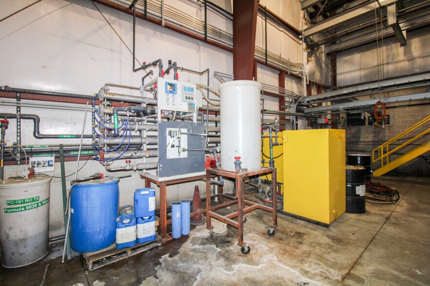 More Photos Of 5640 44th Ave S, Clinton Industrial For Sale