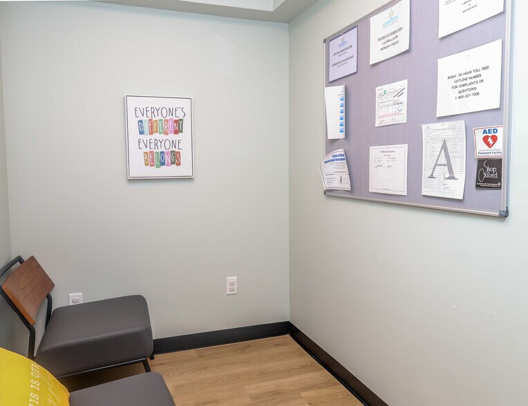 More Photos Of 2885-2889 South Lamar Blvd., Oxford Healthcare For Sale