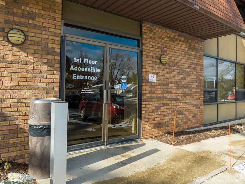 More Photos Of 702 N Blackhawk Ave, Madison Office For Lease