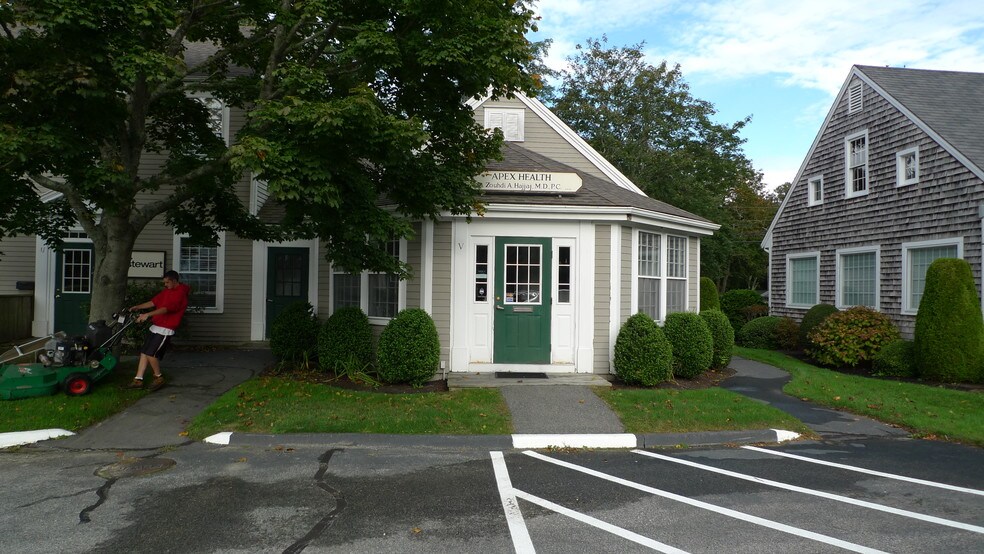 More Photos Of 923 Route 6A, Yarmouth Port Office For Lease