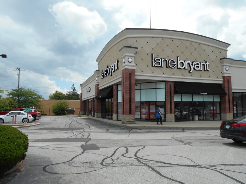 More Photos Of 723-789 US Highway 31 N, Greenwood Unknown For Lease