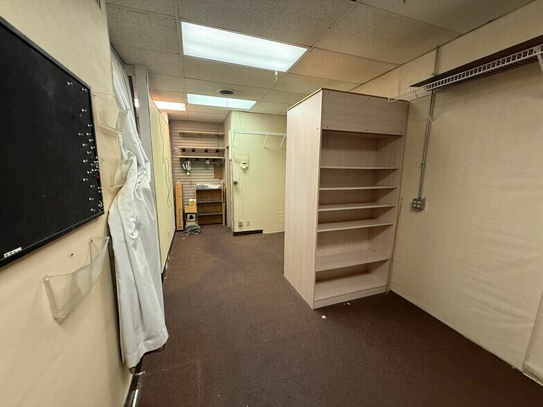 More Photos Of 6355 E Kellogg Dr, Wichita Unknown For Lease