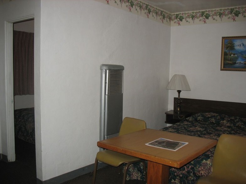 More Photos Of 1627 SE Stephens St, Roseburg Hotel For Sale