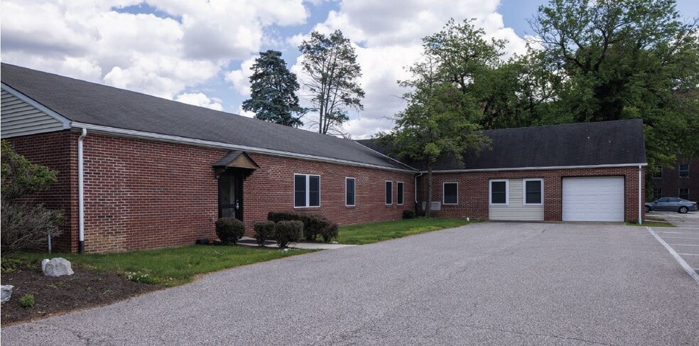 Primary Photo Of 643 Penn blvd, Philadelphia Office For Sale