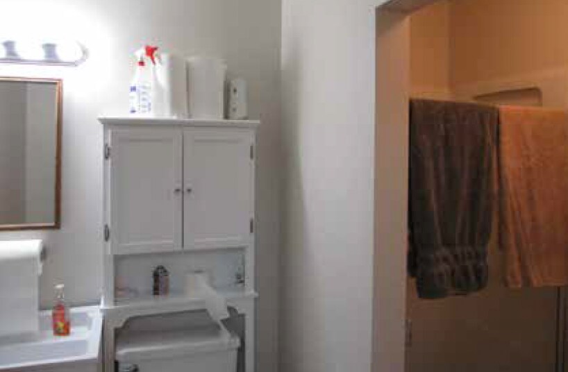 More Photos Of 410 Sovereign Ct, Ballwin Office For Sale