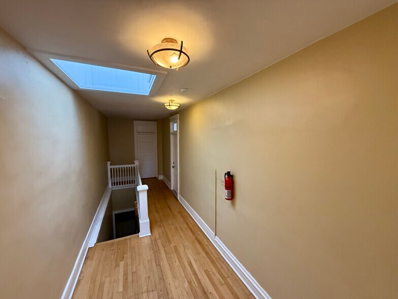 More Photos Of 119 E Kalamazoo St, Lansing Apartments For Sale