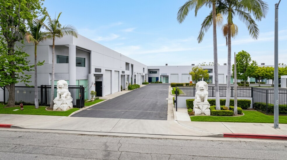 Primary Photo Of 951-983 Meridian Ave, Alhambra Warehouse For Lease
