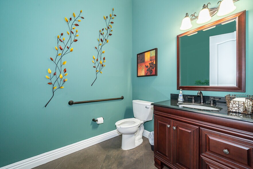 More Photos Of 891 Outer Rd, Orlando Medical For Lease