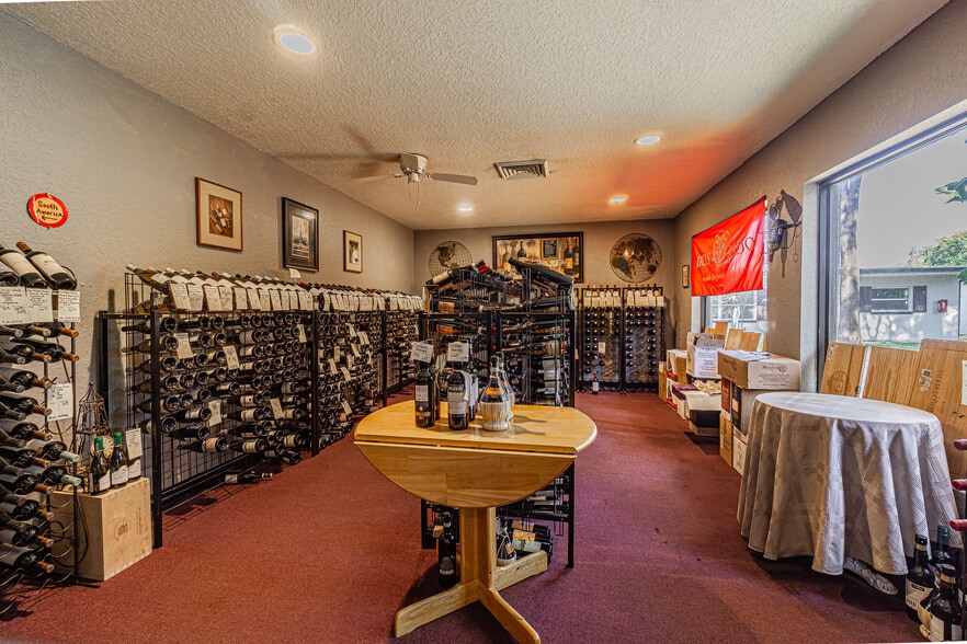 More Photos Of , Largo Unknown For Sale