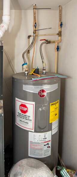 More Photos Of 405 N Paca St, Baltimore Storefront Retail Office For Sale