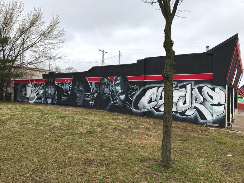 More Photos Of 3115-3121 E 13th St N, Wichita Storefront For Sale