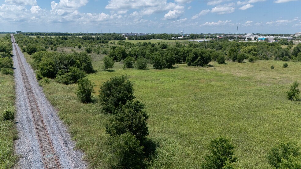 More Photos Of 4302 N Main St, Taylor Land For Sale