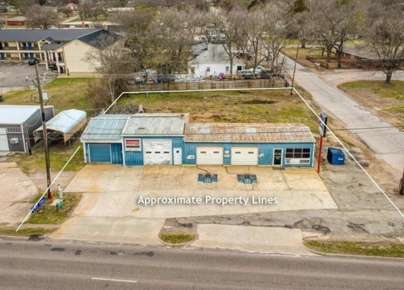 More Photos Of 1019 S Mississippi Ave, Atoka Auto Repair For Sale