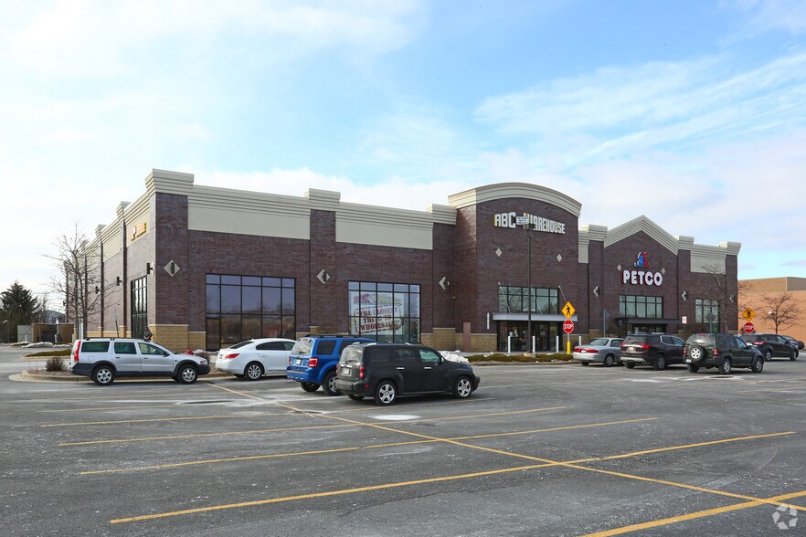 Primary Photo Of 43435-43465 Ford Rd, Canton Freestanding For Sale