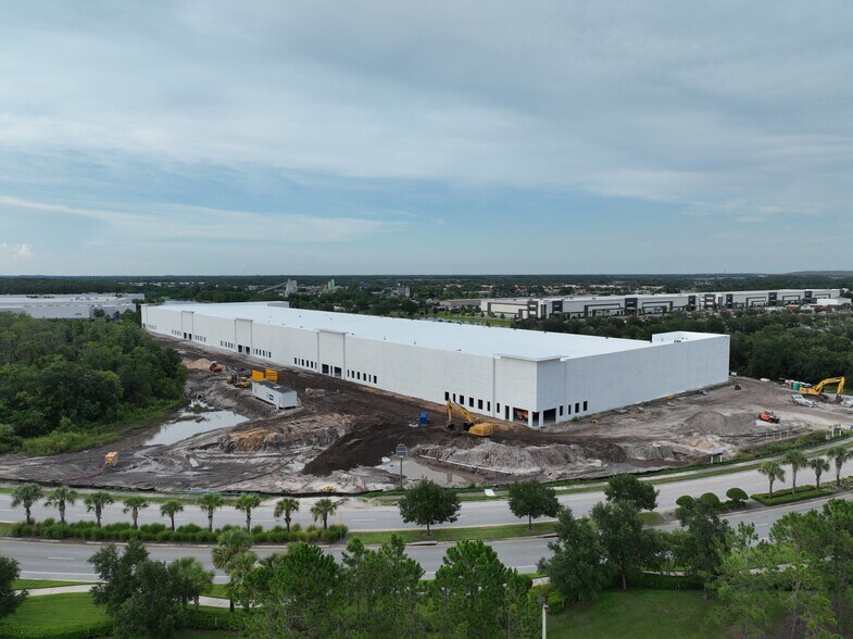 More Photos Of 7150 LeeVista Blvd, Orlando Unknown For Lease