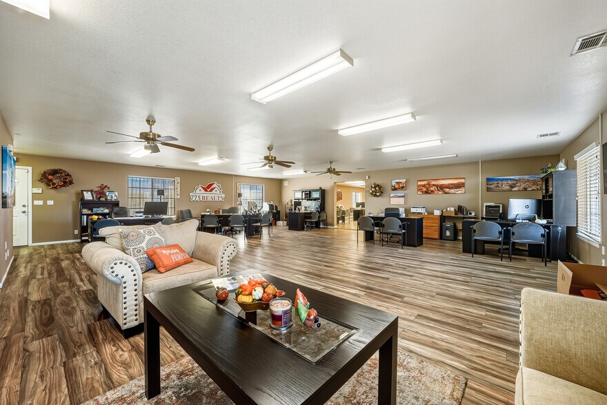 More Photos Of 1941 NV-160, Pahrump Office For Sale