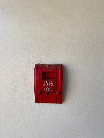 More Photos Of 10 Middletown Ave, North Haven Warehouse For Lease