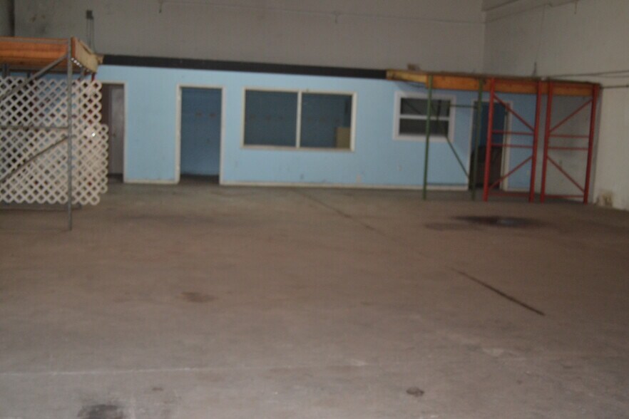 More Photos Of 1400 L and R Industrial Blvd, Tarpon Springs Unknown For Lease