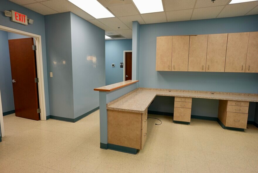 More Photos Of 1340 Belmont St, Brockton Medical For Lease