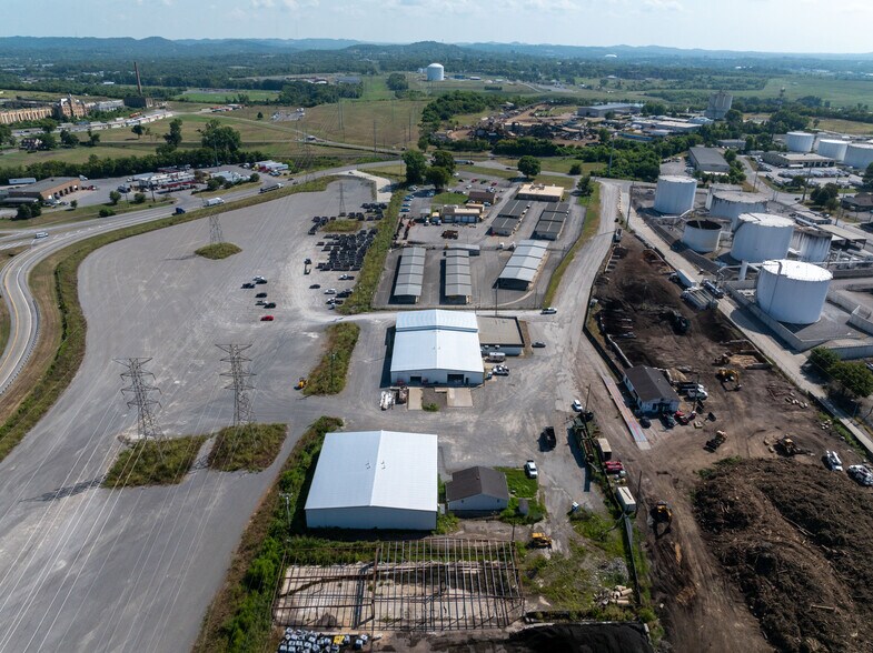 More Photos Of 6401 Centennial Blvd, Nashville Warehouse For Lease