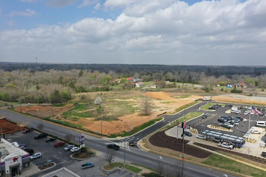 More Photos Of 720 E Forsyth St, Americus Land For Lease
