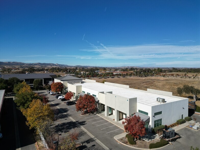 More Photos Of 2758 Danley Ct, Paso Robles Warehouse For Lease