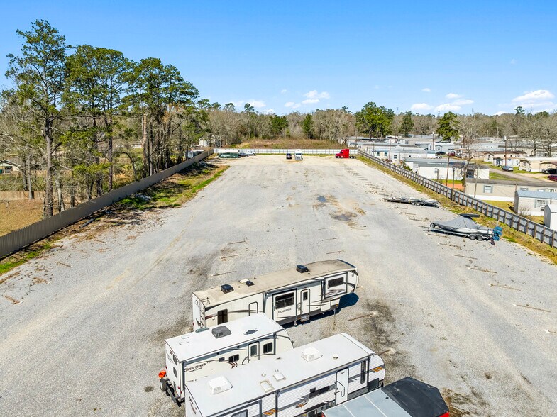 More Photos Of 15507 Hoffman rd, Ponchatoula Parking Lot For Sale