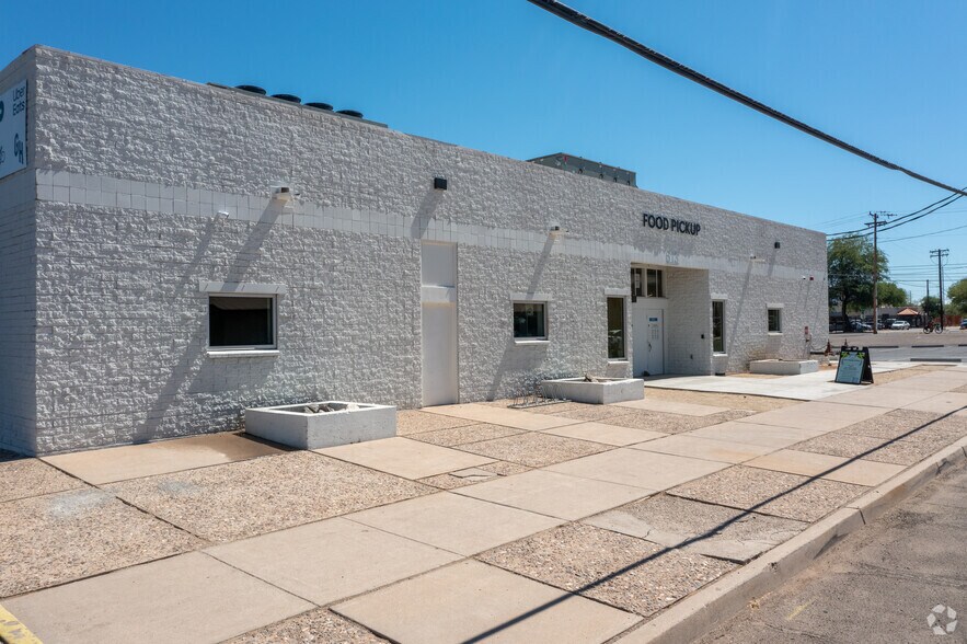 More Photos Of 613 E Delano St, Tucson Freestanding For Sale