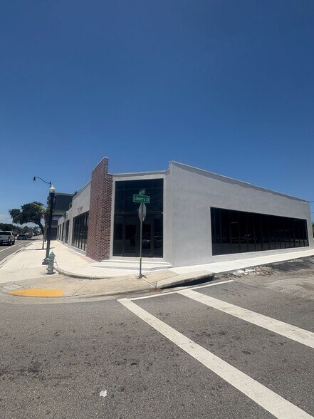 More Photos Of 2215 N Federal Hwy, Hollywood Restaurant For Sale