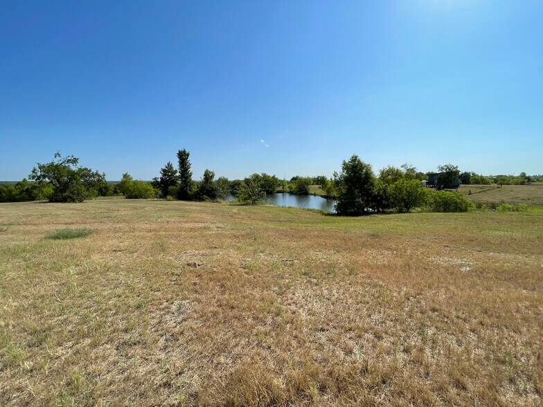 More Photos Of 6909 Wolf Lane, Del Valle Land For Sale