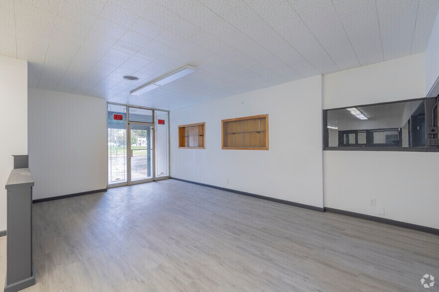 More Photos Of 1680 14th St, Oakland Warehouse For Lease