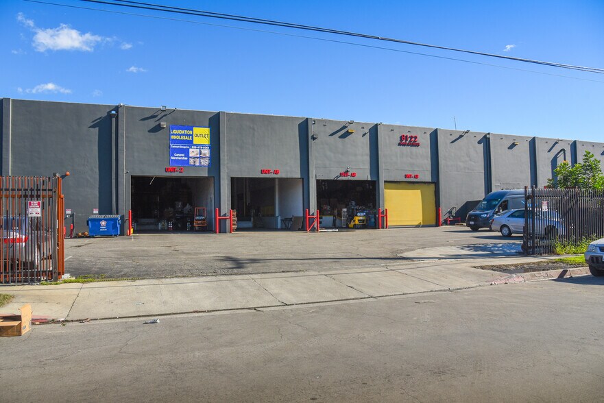 More Photos Of 8122 Maie Ave, Los Angeles Warehouse For Sale